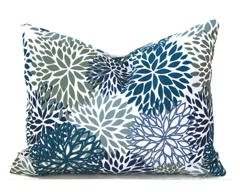BLOOMS OXFORD <br>Outdoor Pillow Cover