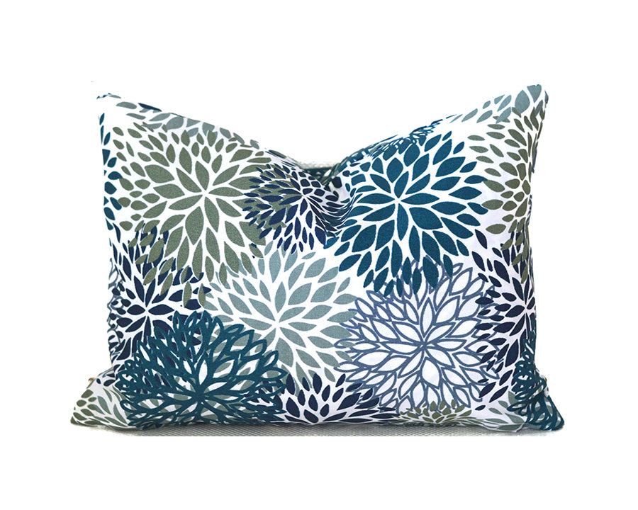 BLOOMS OXFORD Outdoor Pillow Cover