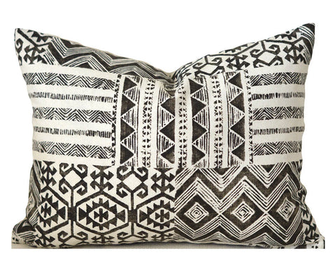IZETTE BLACK <br> Indoor Pillow Cover