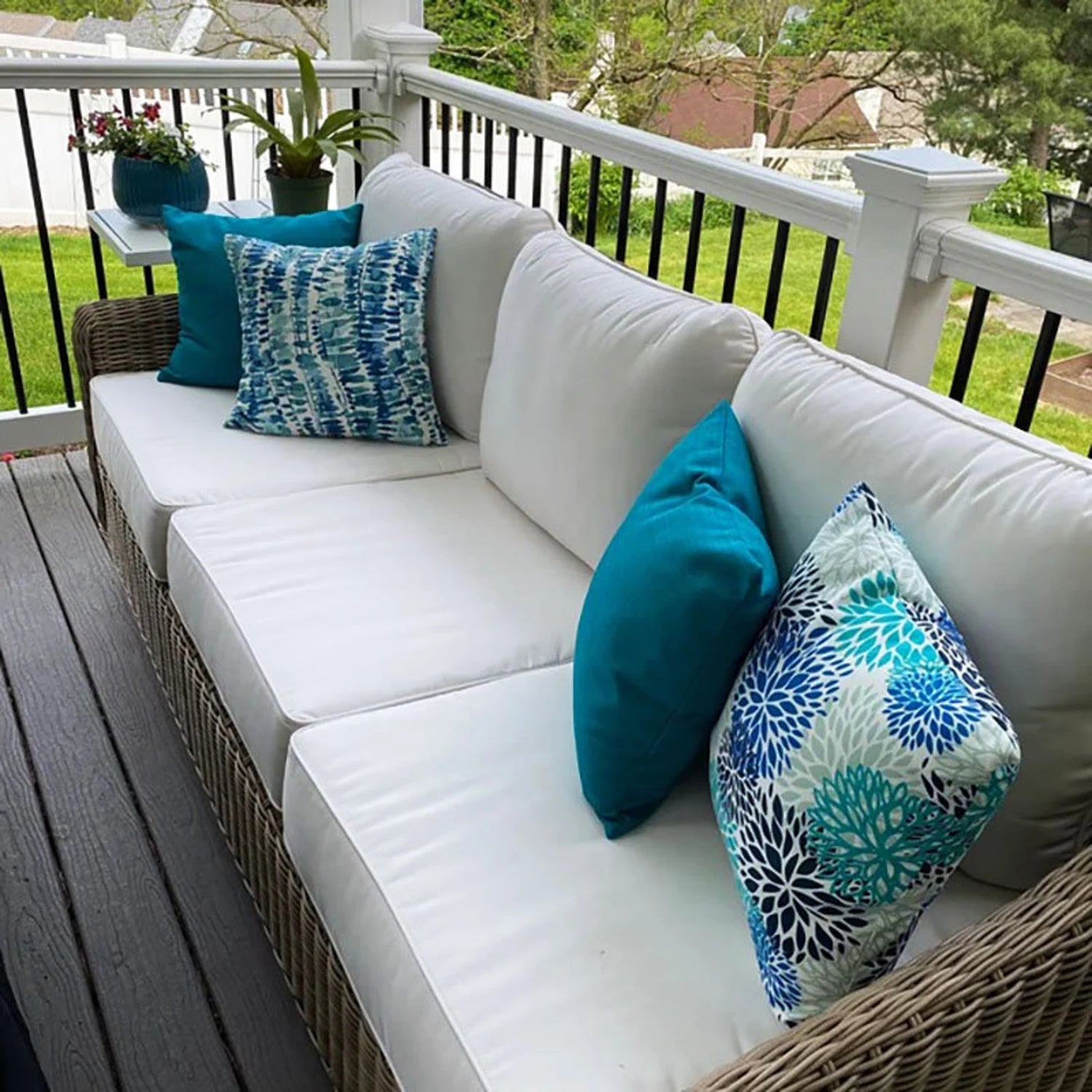 BLOOMS VISTA - Outdoor Pillow Cover-Our Pillow Studio