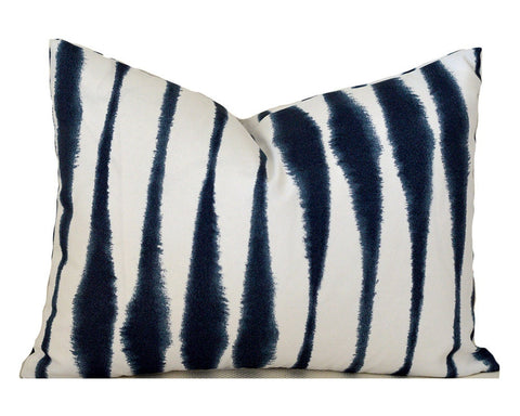 SALIX NAVY <br>Outdoor Pillow Cover