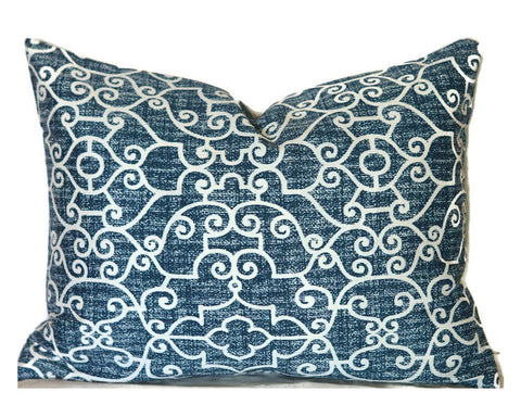 RAMEY OXFORD <br> Outdoor Pillow Cover